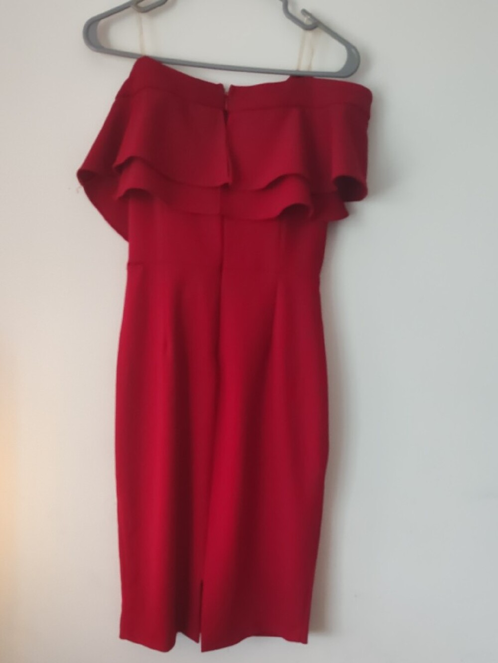 le chateau Red Off The Shoulder  Ruffle Bodycon Midi Dress - Picture 3 of 4